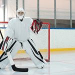 Helmet vs. Jambière: Which Hockey Gear Offers Better Impact Defense?